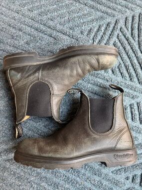 Blundstone classic boots